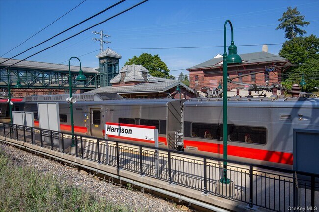 Building Photo - 132 Halstead Ave