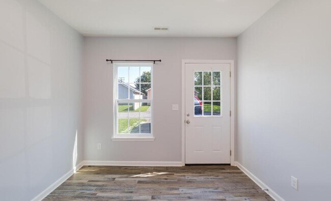 Building Photo - 9608 Waycross Cir