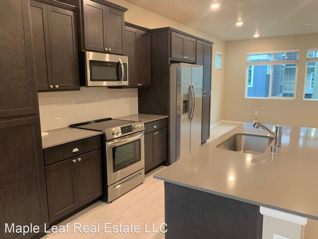 Building Photo - 3 br, 2.5 bath House - 32661 Ten Trails Pk...
