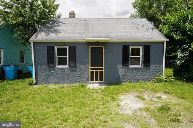 Primary Photo - 910 Delaware Ave