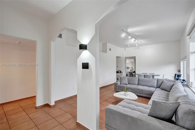 Building Photo - 898 NW 131st Ave