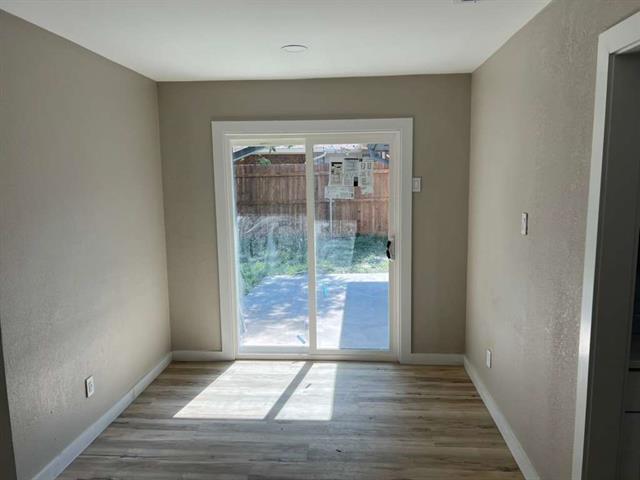 Building Photo - 511 Amber Ln