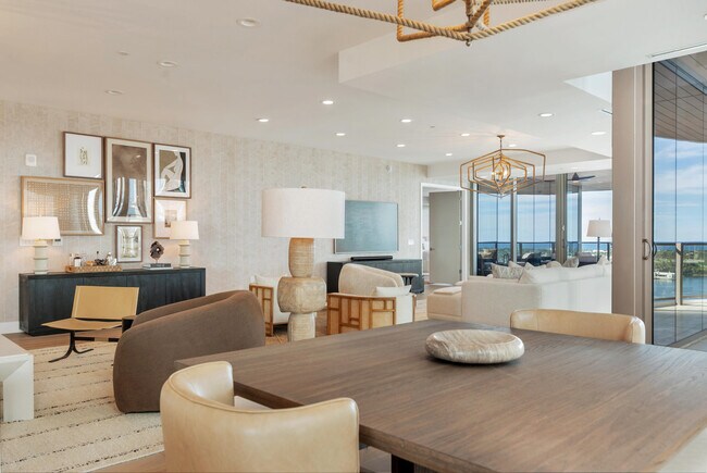 Building Photo - 1333 S Flagler Dr