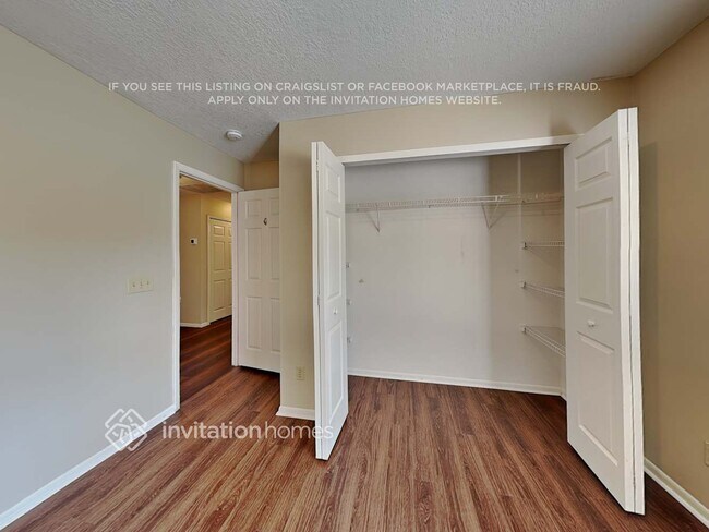 Building Photo - 1043 Burnett St