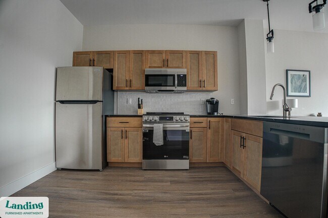 Building Photo - 1999 E Boston St