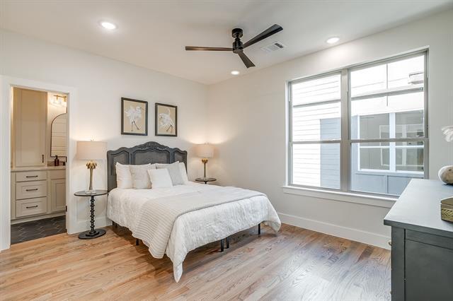 Building Photo - 302 Foch St