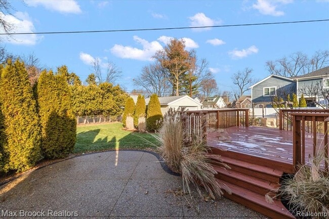 Building Photo - 912 Woodsboro Dr