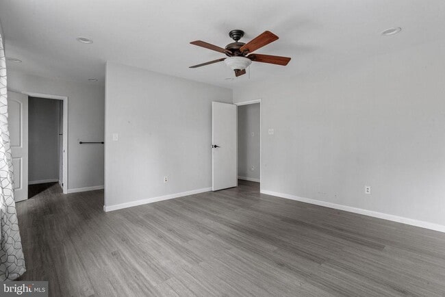 Building Photo - 121 Aspen Ct