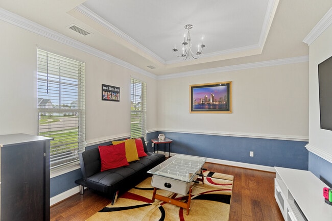 Building Photo - 640 Baker Loop