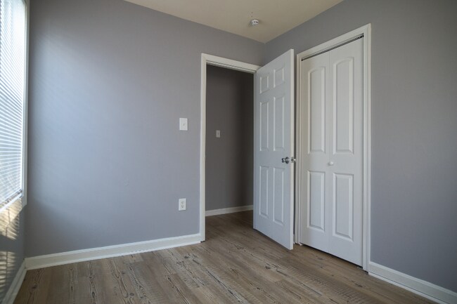 Building Photo - 9081 Bonham Cir