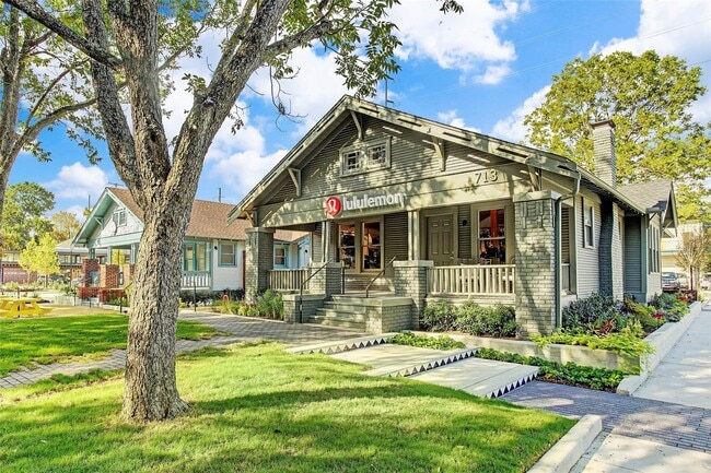 Building Photo - 1880 White Oak Dr