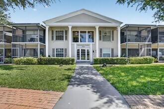 Building Photo - 9101 Jacaranda Ln