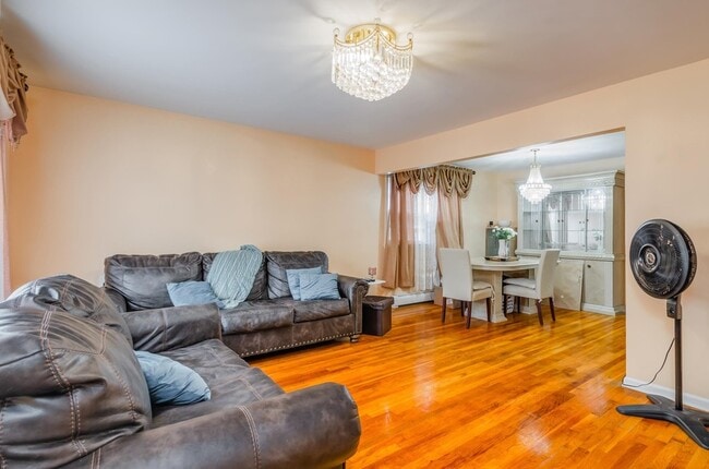 Primary Photo - 310 Cator Ave