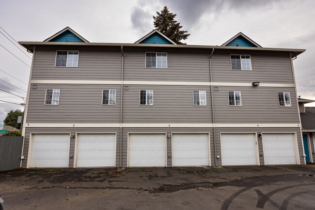 Building Photo - Two bedroom + Bonus room in Vancouver - View