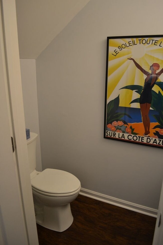 Building Photo - Charming 2BR Townhome in Charlotte