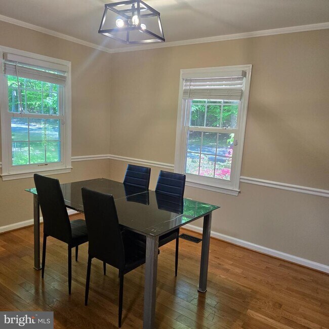 Building Photo - 5676 Kirkham Ct