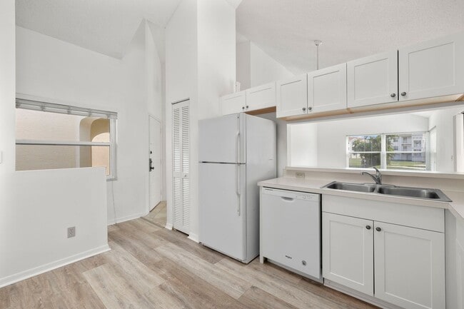 Building Photo - 17038 Terraverde Cir