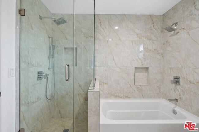 Building Photo - 2754 Dalemead St