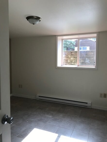 Bedroom - 36264 Kopp St