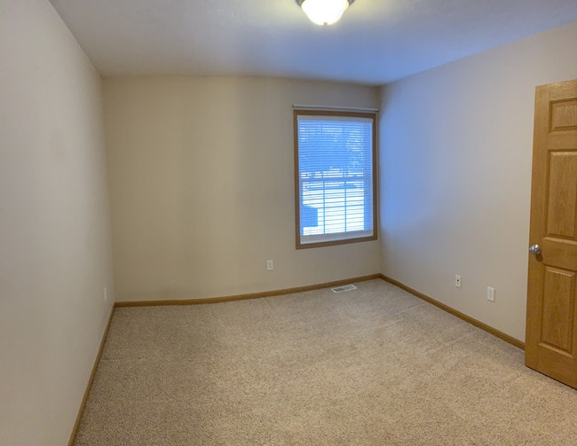Building Photo - 2454, 2456 Millview Zeeland, MI 49464