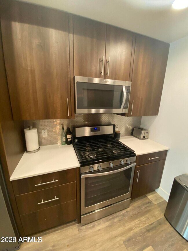 Building Photo - 7300 E Earll Dr