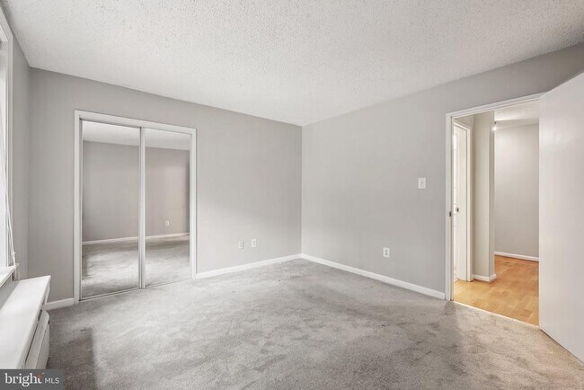 Building Photo - 1730 Arlington Blvd