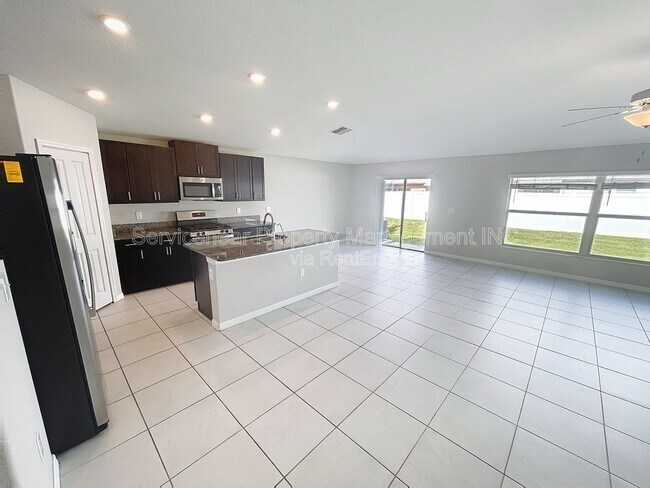 Building Photo - 10344 Alder Green Dr