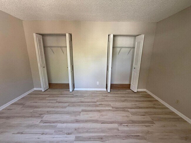 Building Photo - 717 W Ocean Ave