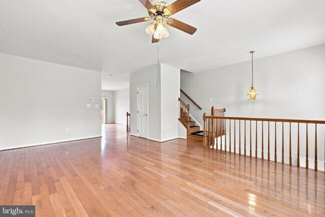 Building Photo - 6147 Early Autumn Dr