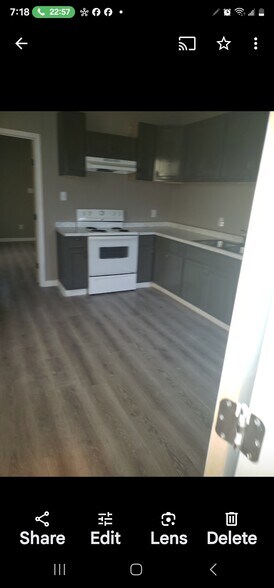 Building Photo - 2615 S Johnson St