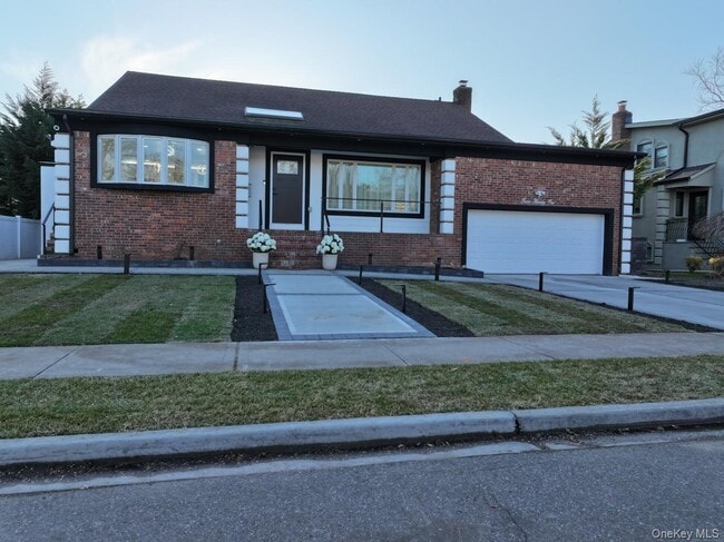 Building Photo - 791 Longview Ave