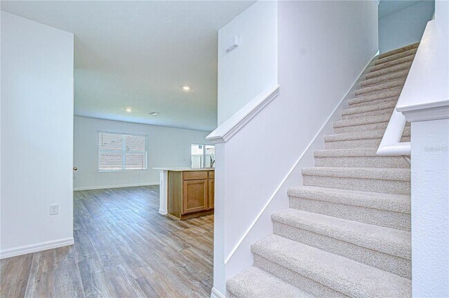 Building Photo - 32463 Weathered Oak Dr