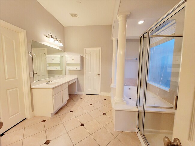 Building Photo - 5227 Riverstone Crossing Dr