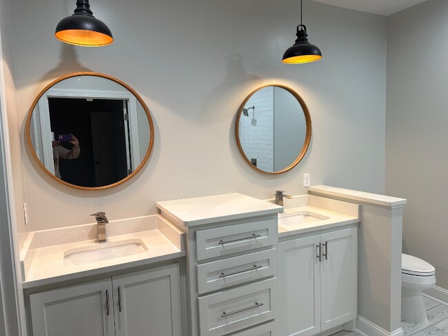 Building Photo - 145 Carefree Ln