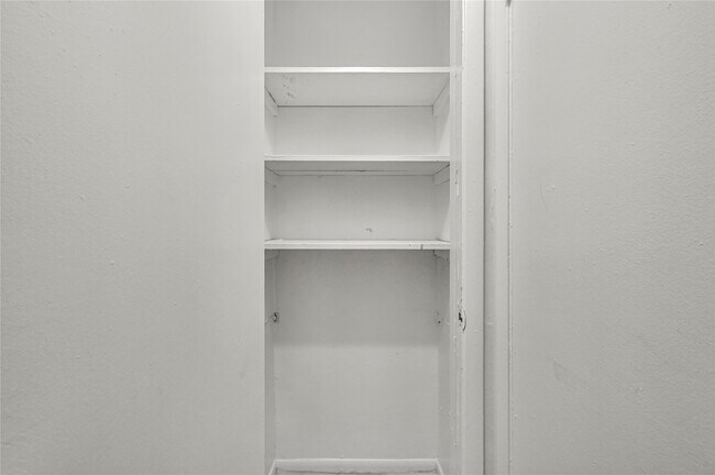 Building Photo - 7211 Atwell Dr