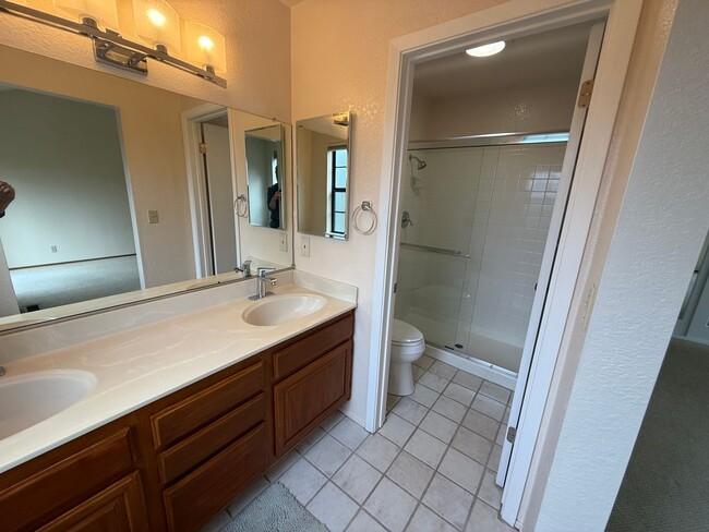 Building Photo - LARGE TWO BEDROOM TWO AND HALF BATH, QUAIL...