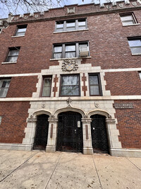 Building Photo - 7109 S South Shore Dr