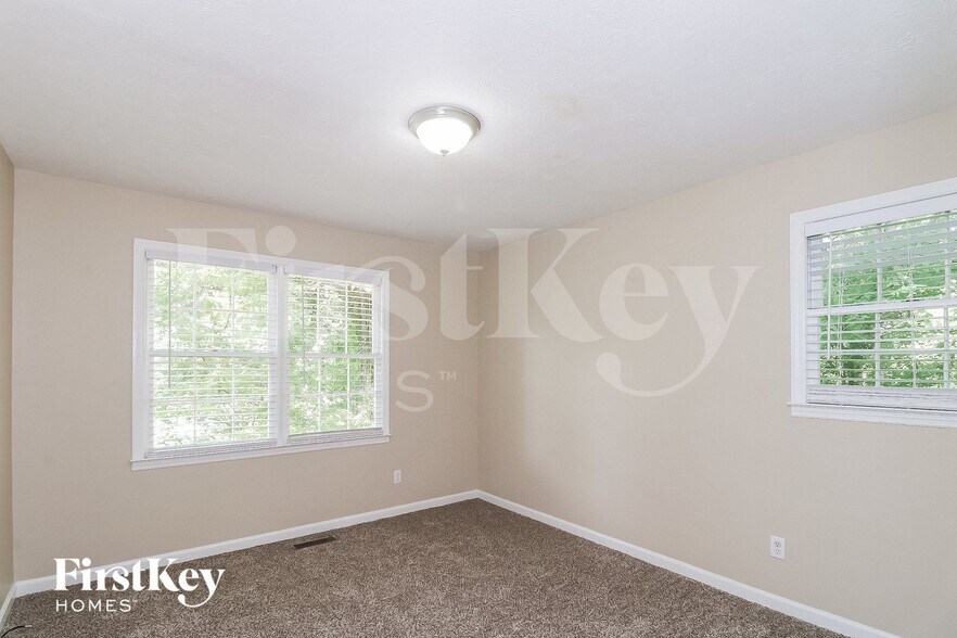 Building Photo - 3082 Lake Ranch Dr