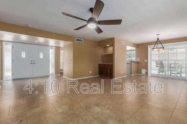 Building Photo - 26002 S La Cite Dr