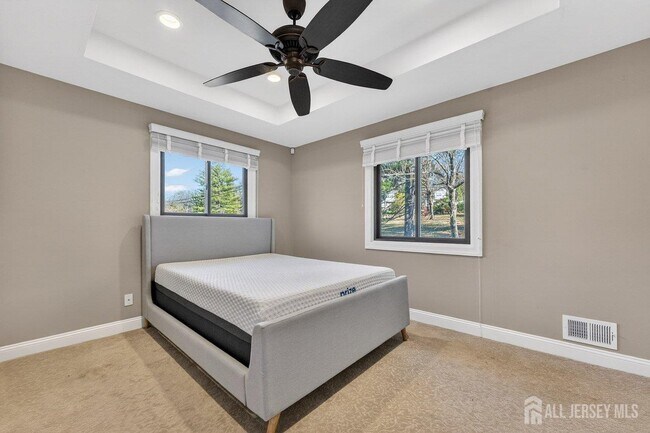 Building Photo - 2289 Brookside Dr