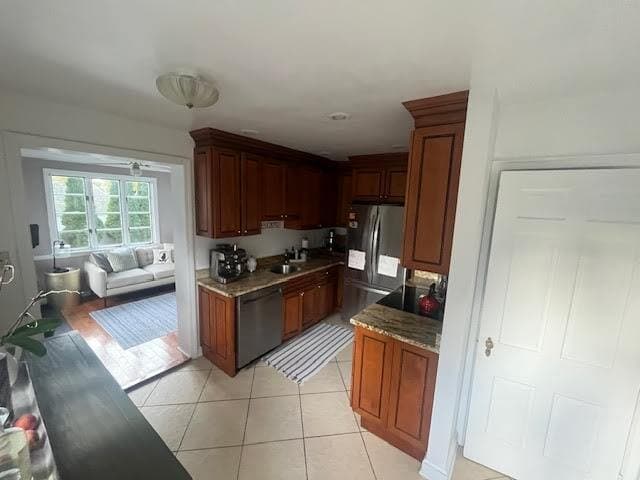 Building Photo - 9 S Pine Creek Ct