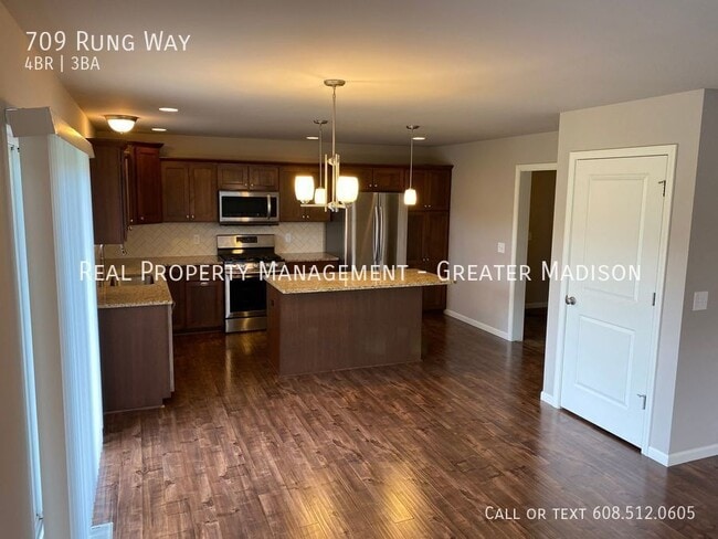 Building Photo - 709 Rung Way