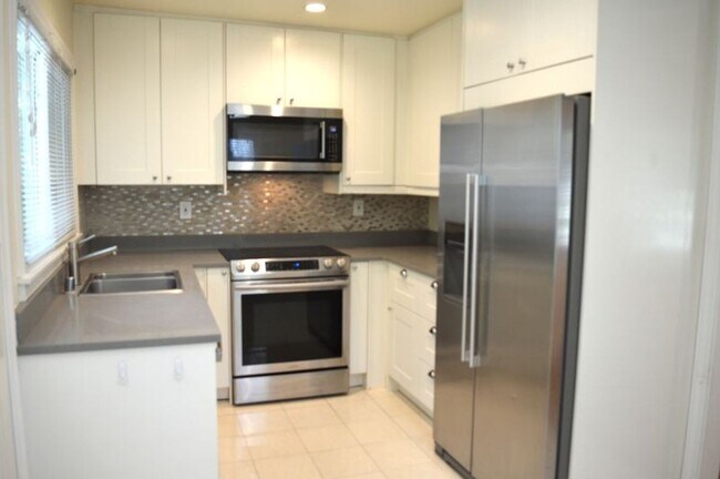 Building Photo - 38-40 Forbes Ave