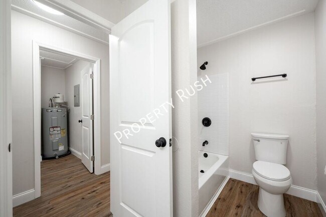 Building Photo - 7713 Nautical Way