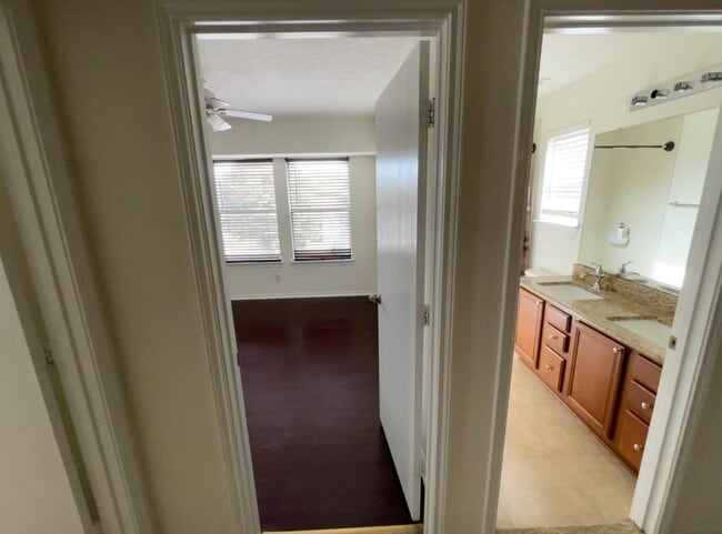Building Photo - 7919 Martinelli