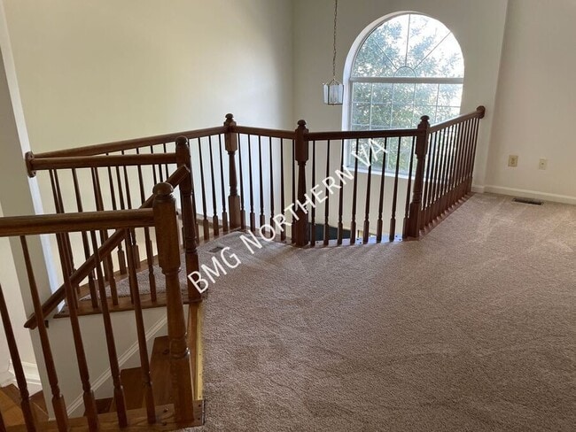 Building Photo - 865 Tall Oaks Square