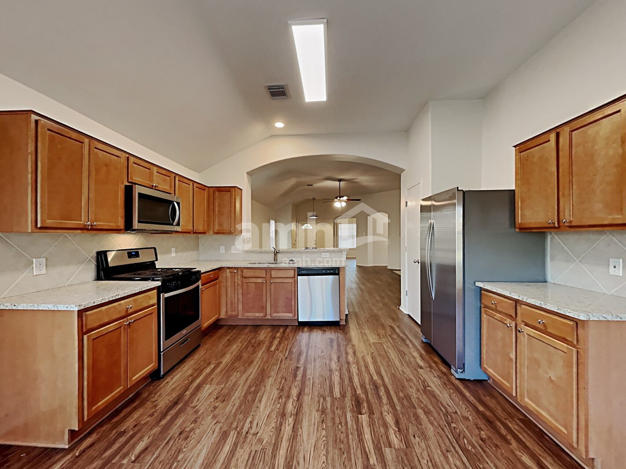 Building Photo - 20111 Niagara Falls Dr