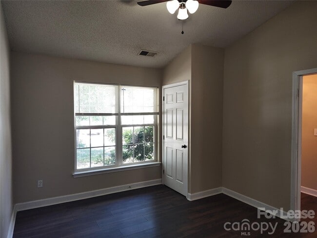 Building Photo - 1408 Jordans Pond Ln