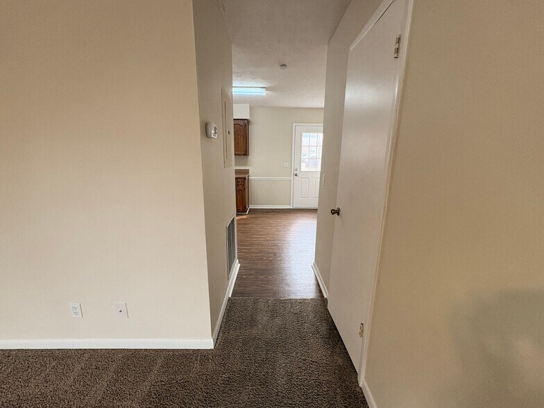 Building Photo - 1849 Stargazer Dr