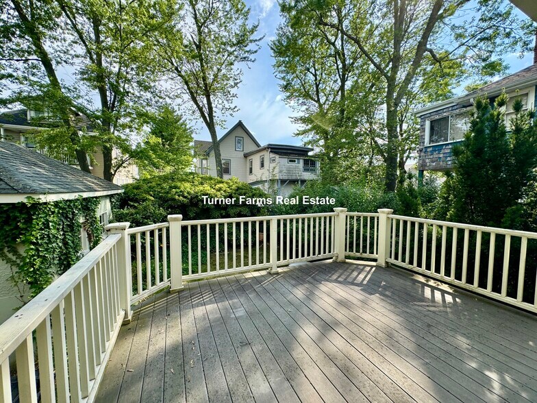 Primary Photo - 16 Chetwynd Rd